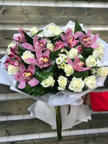 Букет цветов из: Розы и Хризантемы в Герменчуке