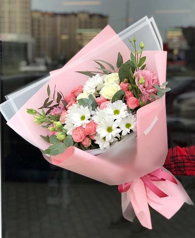 Букет цветов из: Розы, Лизиантусы и Хризантемы в Герменчуке